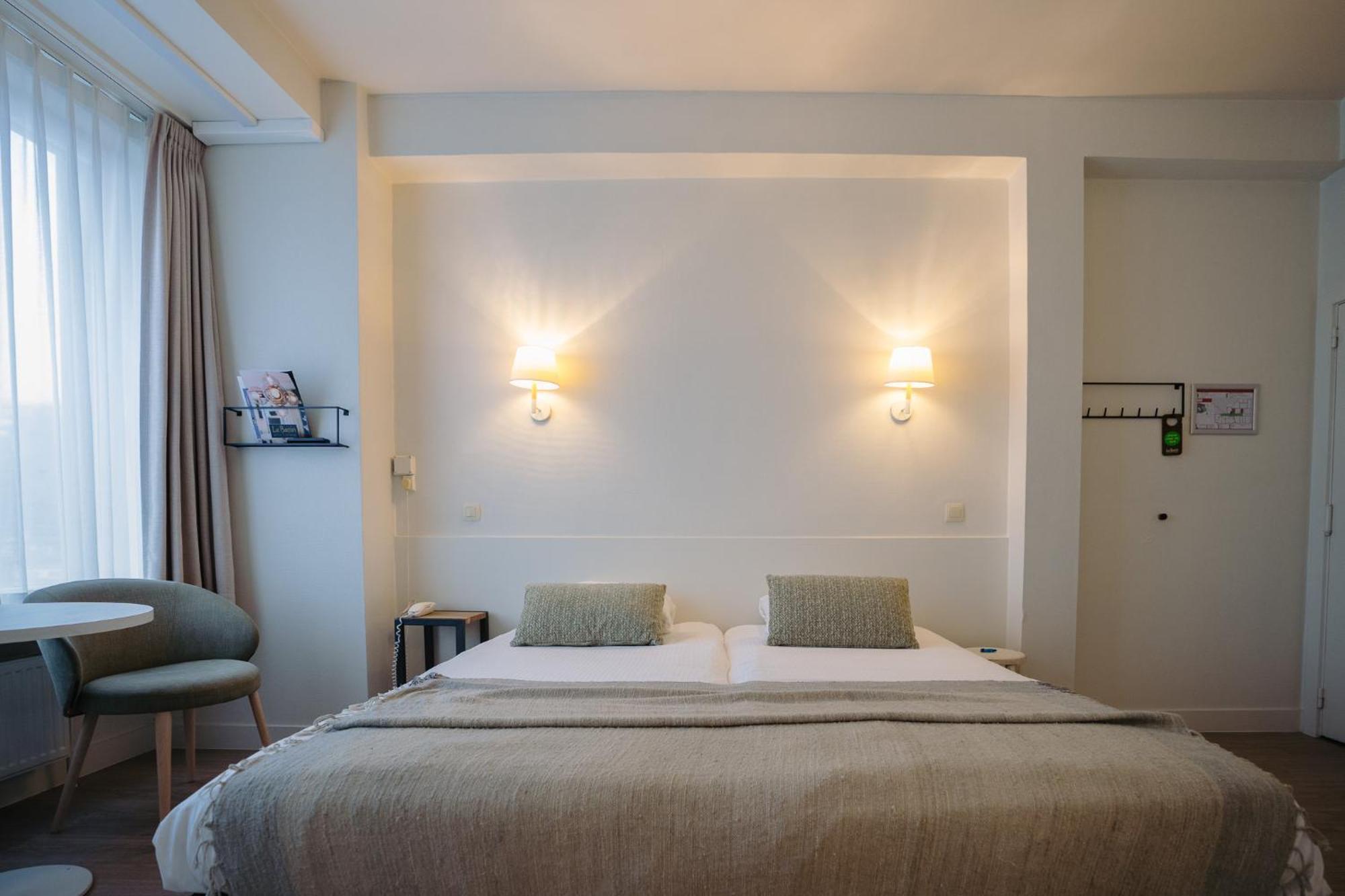 Hotel Du Bassin أوستيند المظهر الخارجي الصورة